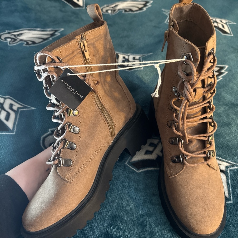 NWT American Eagle Boots